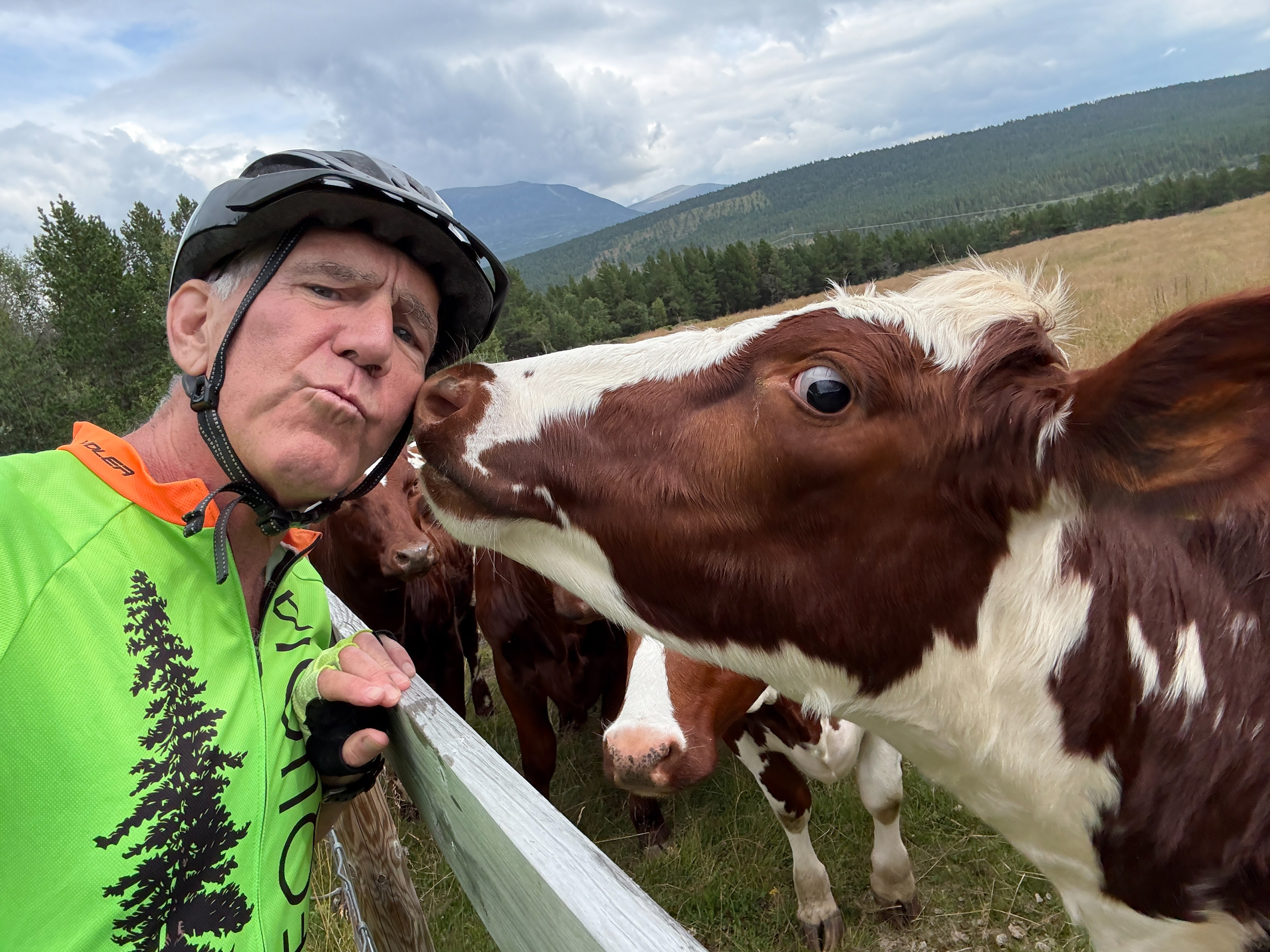 Selfie with Mama (Lemonsjoen, Norway).jpg